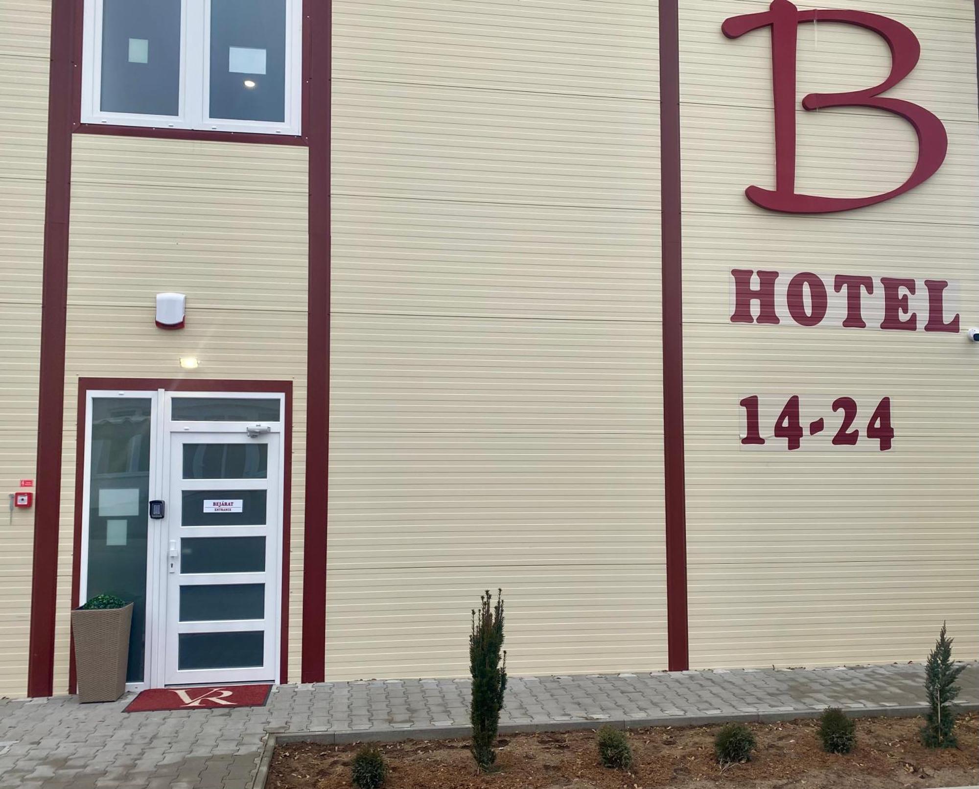 Vecsesi Rendezvenykoezpont Es Panzio Bed & Breakfast Dış mekan fotoğraf